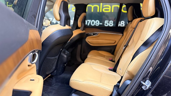 Volvo XC90 19 of 20