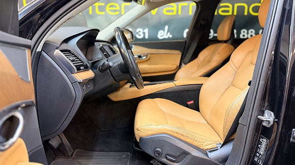 Volvo XC90 18 of 20