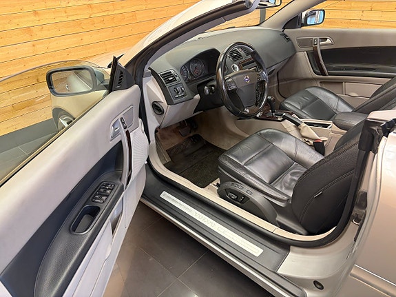 Volvo C70 12 of 20