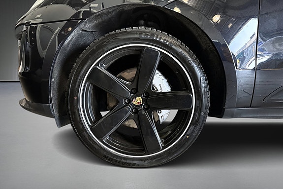 Porsche Macan 7 of 20