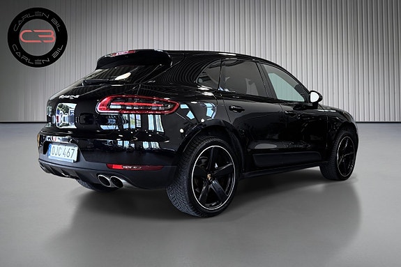 Porsche Macan 4 of 20