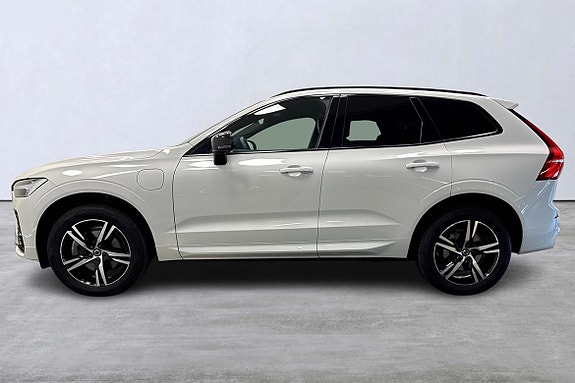 Volvo XC60 2 of 27