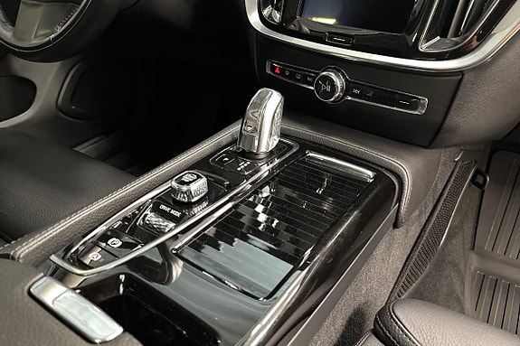 Volvo V60 14 of 21