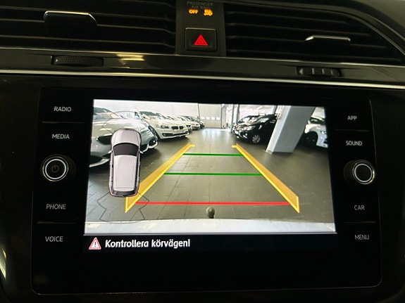 Volkswagen Tiguan Allspace 24 of 30