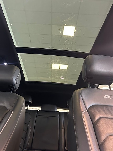 Volkswagen Tiguan Allspace 27 of 30