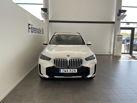 BMW X5 2 of 17