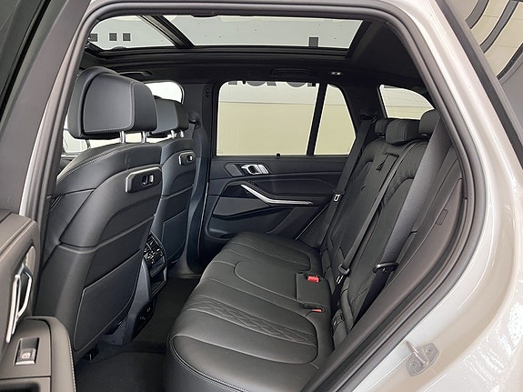 BMW X5 5 of 17