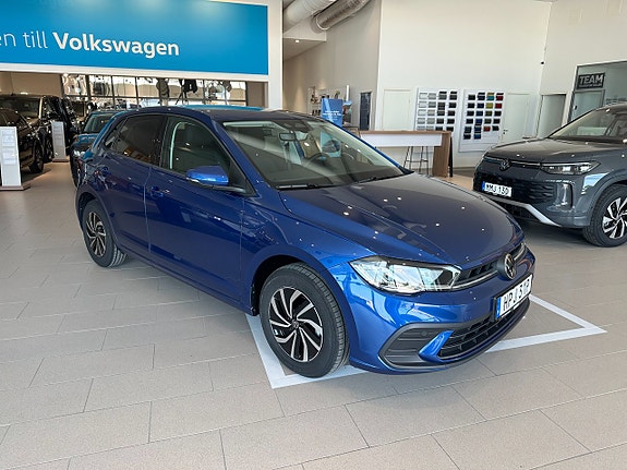 Volkswagen Polo 2 of 6