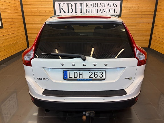 Volvo XC60 5 of 24