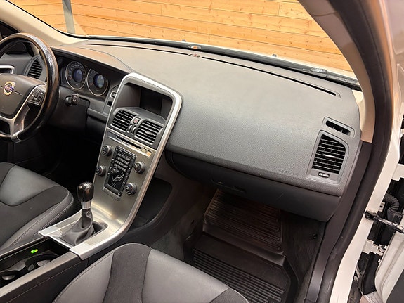 Volvo XC60 22 of 24