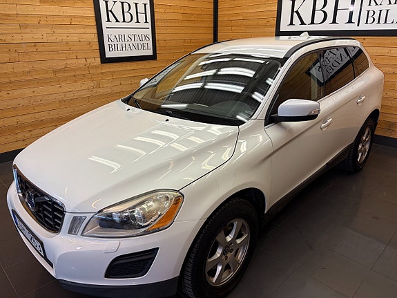 Volvo XC60 2 of 24