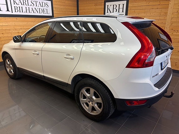 Volvo XC60 4 of 24