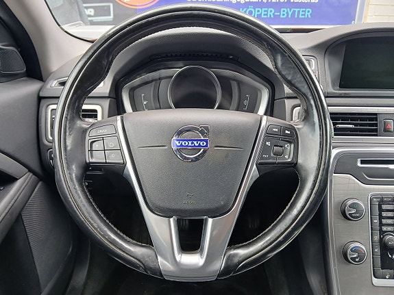 Volvo XC70 18 of 22