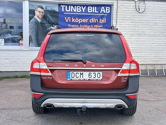 Volvo XC70 8 of 22