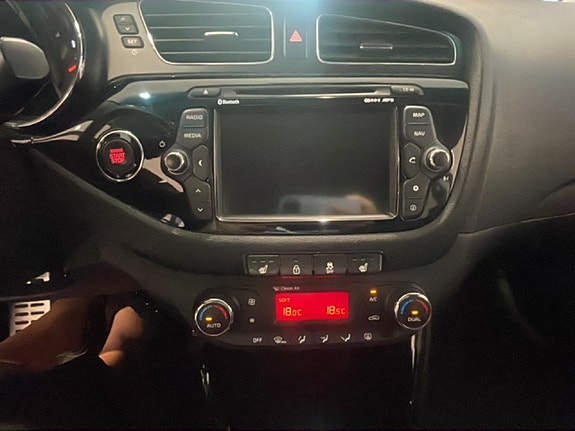 Kia Ceed 9 of 13