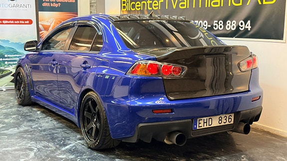 Mitsubishi Lancer 13 of 23
