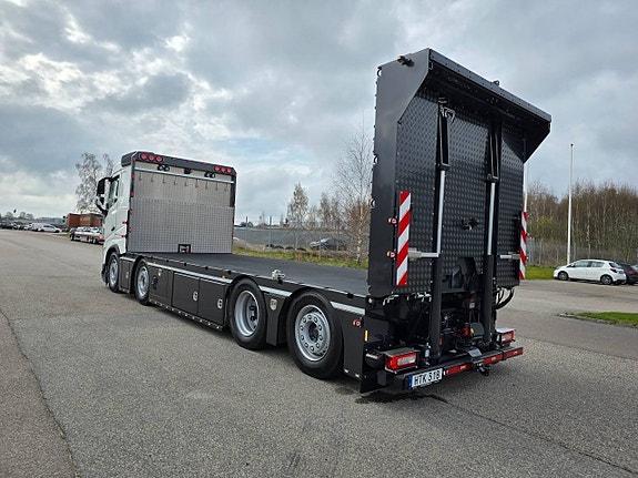 Volvo FH GLOBTROTTER Maskinbil "BYGGTAXI" Inkommande 3 of 12