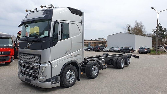Volvo FH GLOBTROTTER Maskinbil "BYGGTAXI" Inkommande 2 of 12