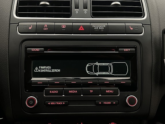 Volkswagen Polo 19 of 26