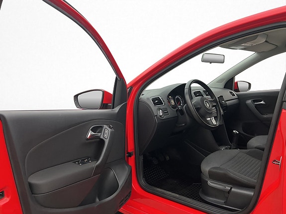 Volkswagen Polo 10 of 26