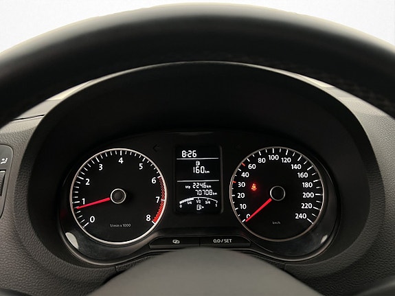 Volkswagen Polo 16 of 26
