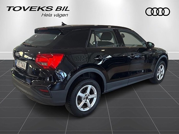 Audi Q2 5 of 13