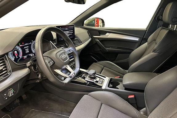 Audi Q5 11 of 16