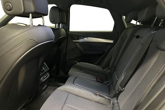 Audi Q5 10 of 16