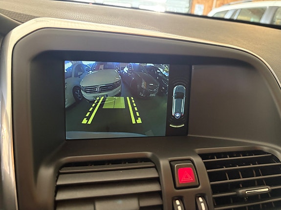 Volvo XC60 13 of 13