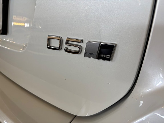 Volvo XC60 8 of 13