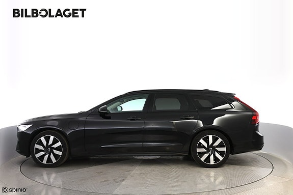 Volvo V90 2 of 17