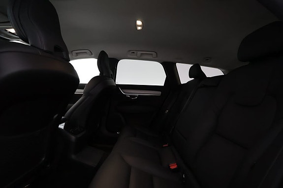 Volvo V90 10 of 17