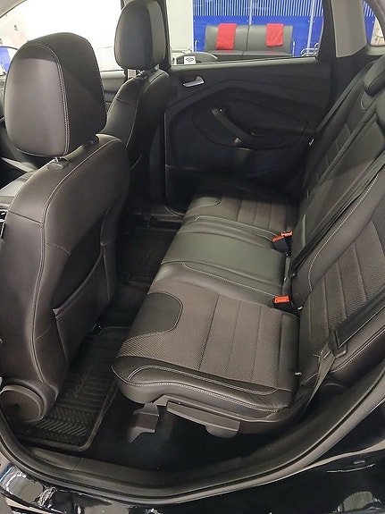 Ford Kuga 12 of 19