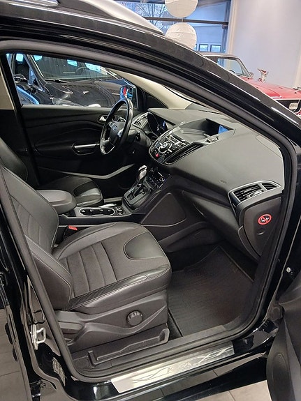 Ford Kuga 15 of 19