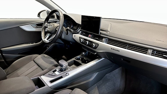 Audi A4 13 of 15