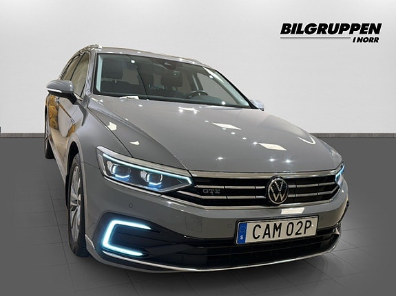 Volkswagen Passat 3 of 17