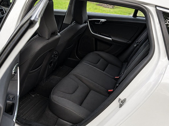 Volvo V60 9 of 9