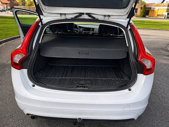 Volvo V60 6 of 9