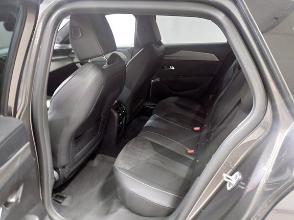 Peugeot 308 SW 8 of 15