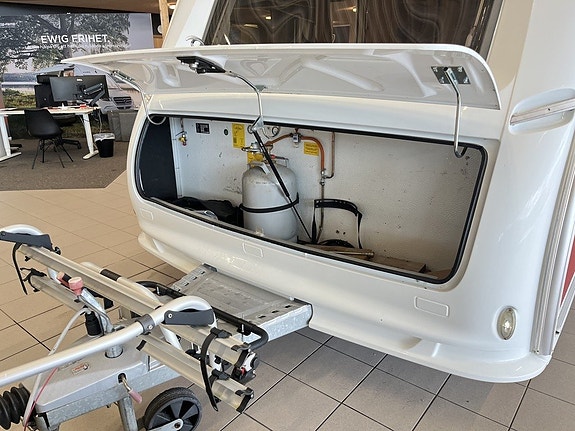 Kabe ROYAL 590 XL KS (ALDE+AC+Tältx2+Cykelställ+1 900kg) 7 of 23