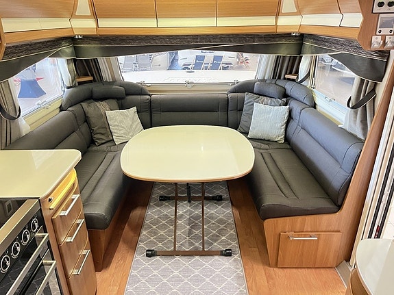 Kabe ROYAL 590 XL KS (ALDE+AC+Tältx2+Cykelställ+1 900kg) 10 of 23