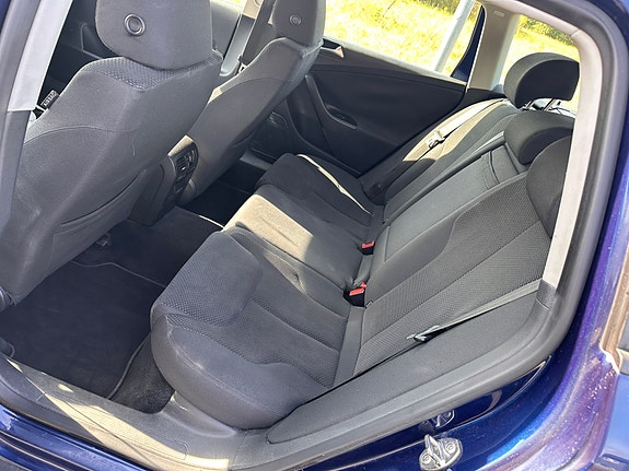 Volkswagen Passat 6 of 8