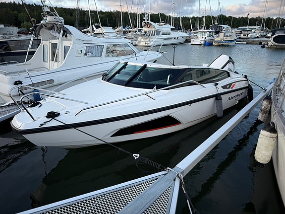 Superfin Nordkapp 660 Daycruiser 3 of 10