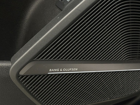 Audi SQ5 10 of 30