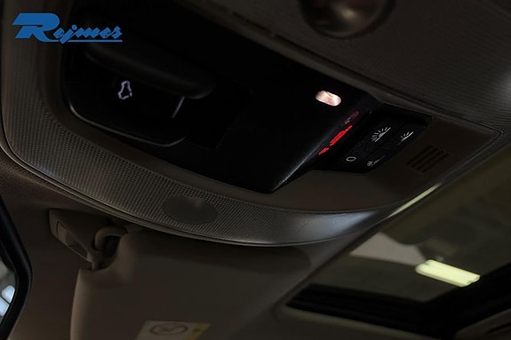 Volvo V60 Cross Country 16 of 16