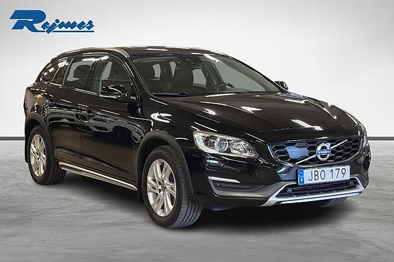 Volvo V60 Cross Country 5 of 17
