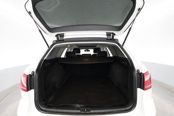 BMW iX 24 of 25