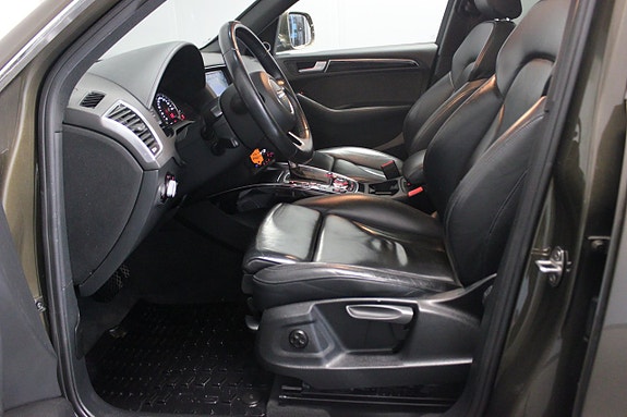 Audi Q5 9 of 23