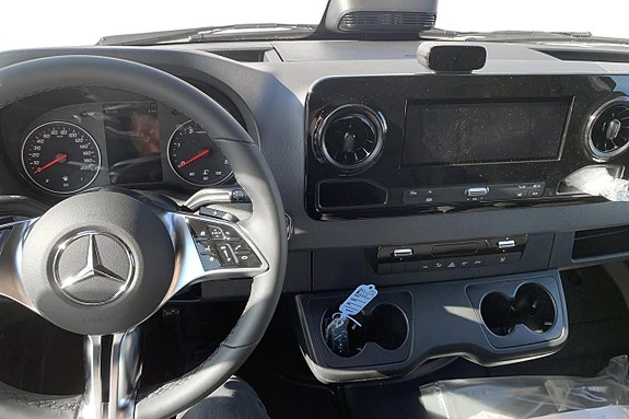 Mercedes-Benz Sprinter 317 9 of 11
