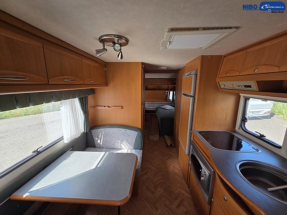 Adria UNICA C 743 PU 17 of 20
